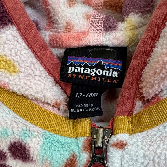 12-18m Patagonia Kids' Fleece Jacket with Colorful Print - Picture 2 of 4